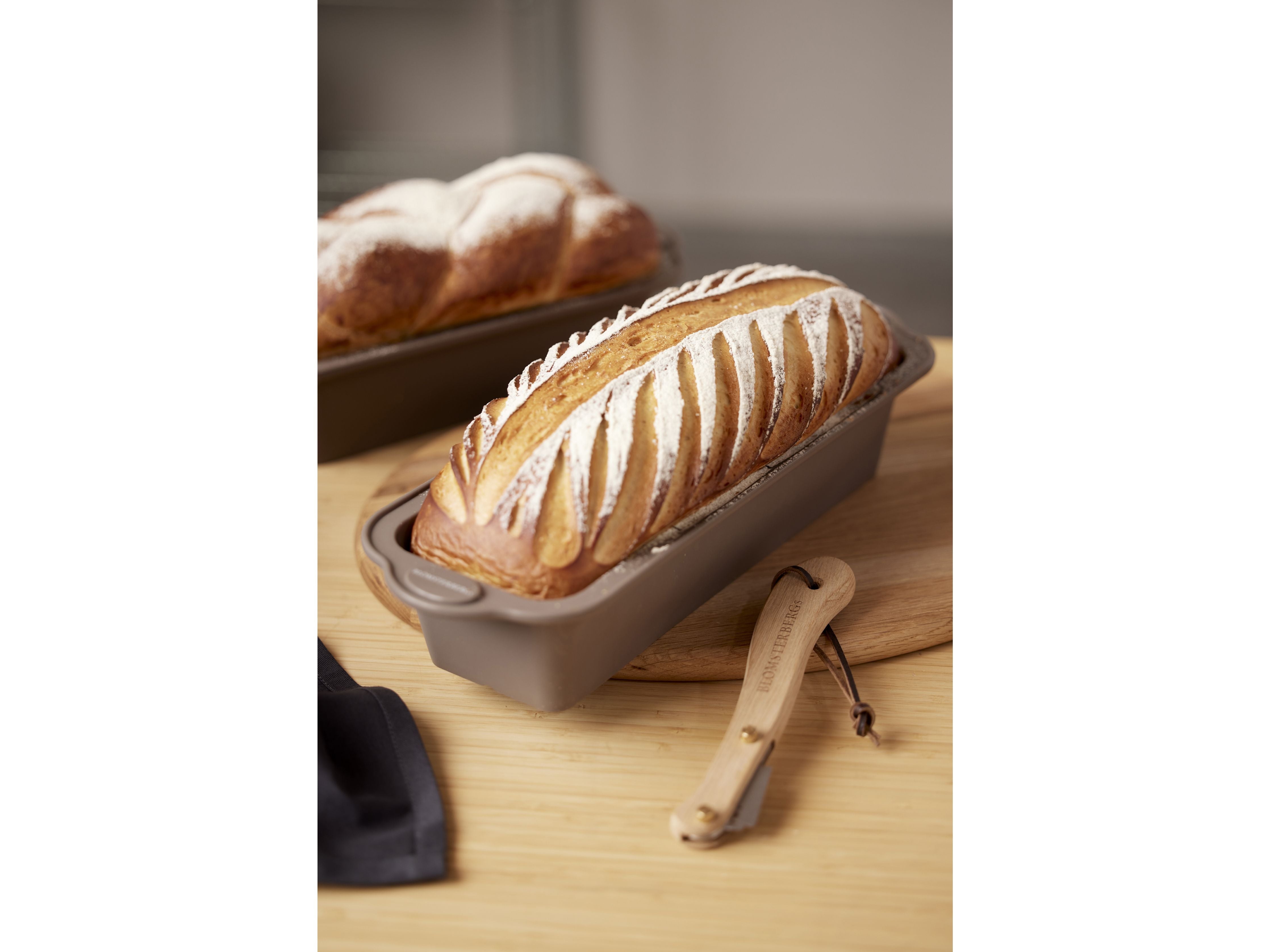 Blomsterbergs Loaf Pan Latte, 24 cm