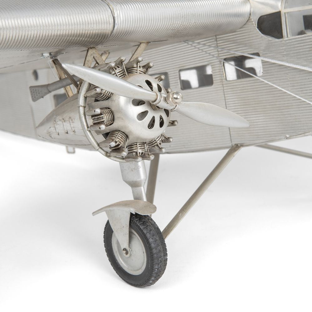 Authentic Models Ford Trimotor Flymodel