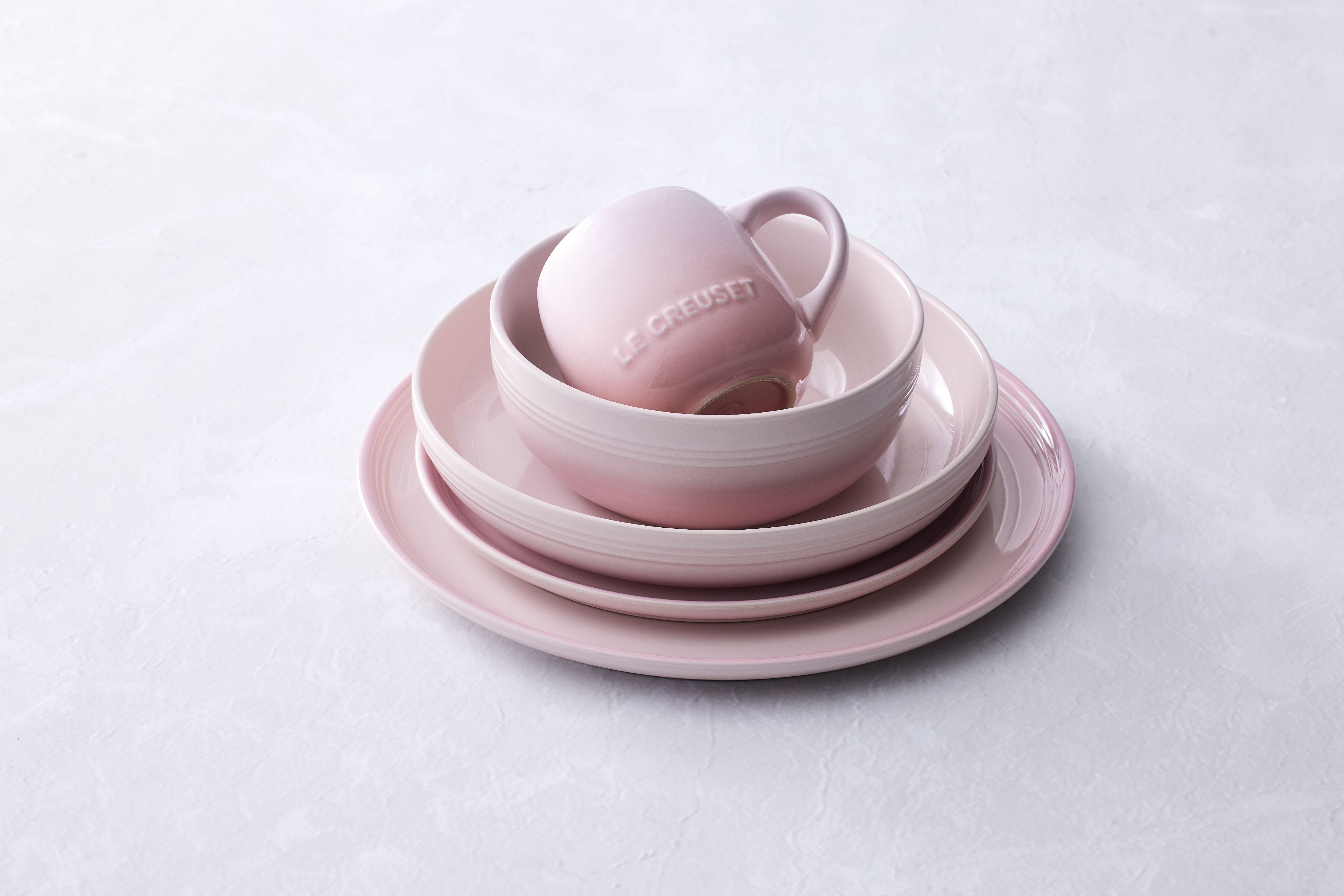 Le creuset coupe krus, shell pink