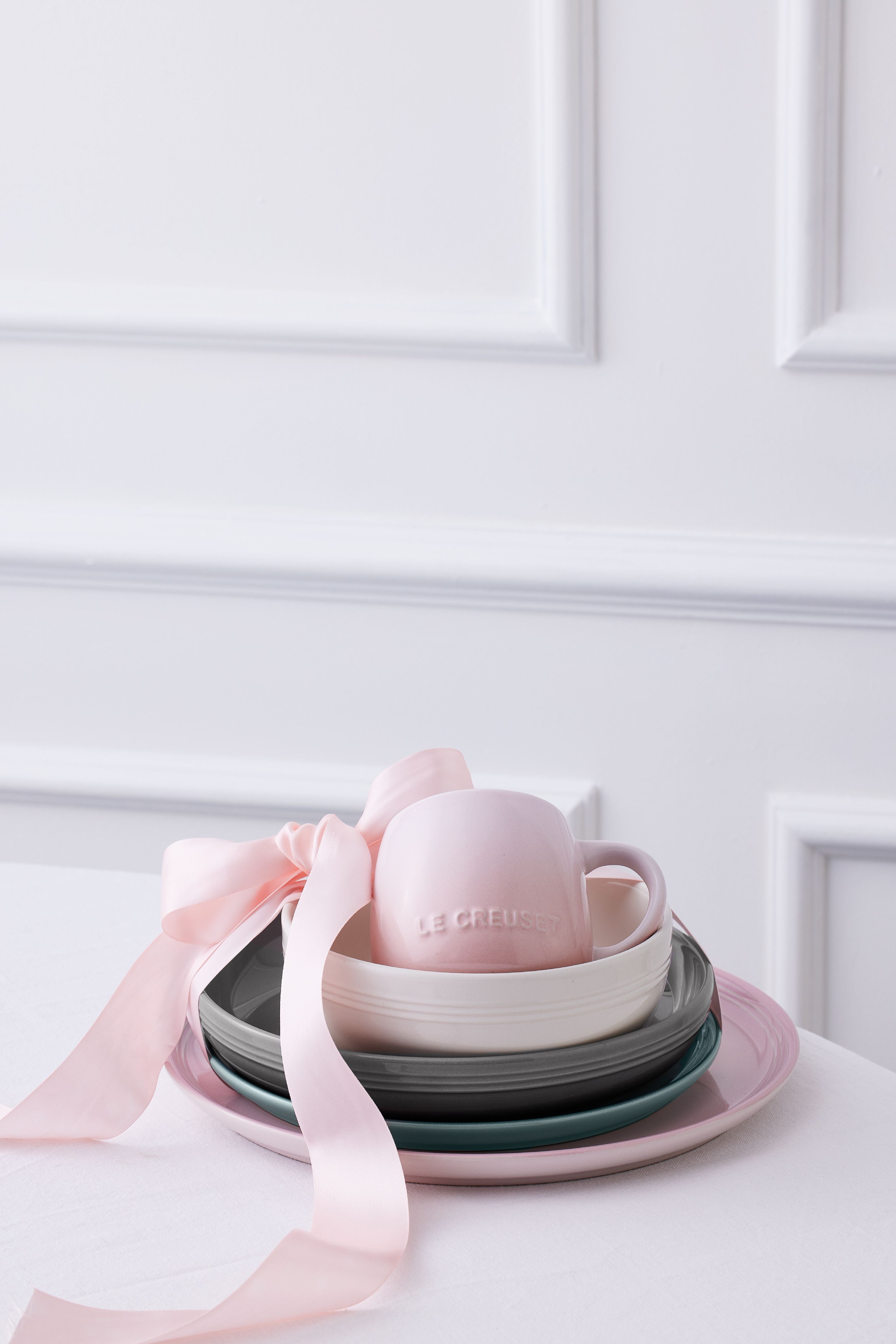 Le creuset coupe krus, shell pink