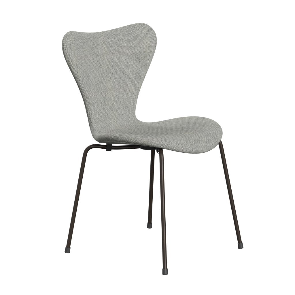 Fritz Hansen 3107 Stol Fuldpolstret, Brown Bronze/Hallingdal Hvid/Grå