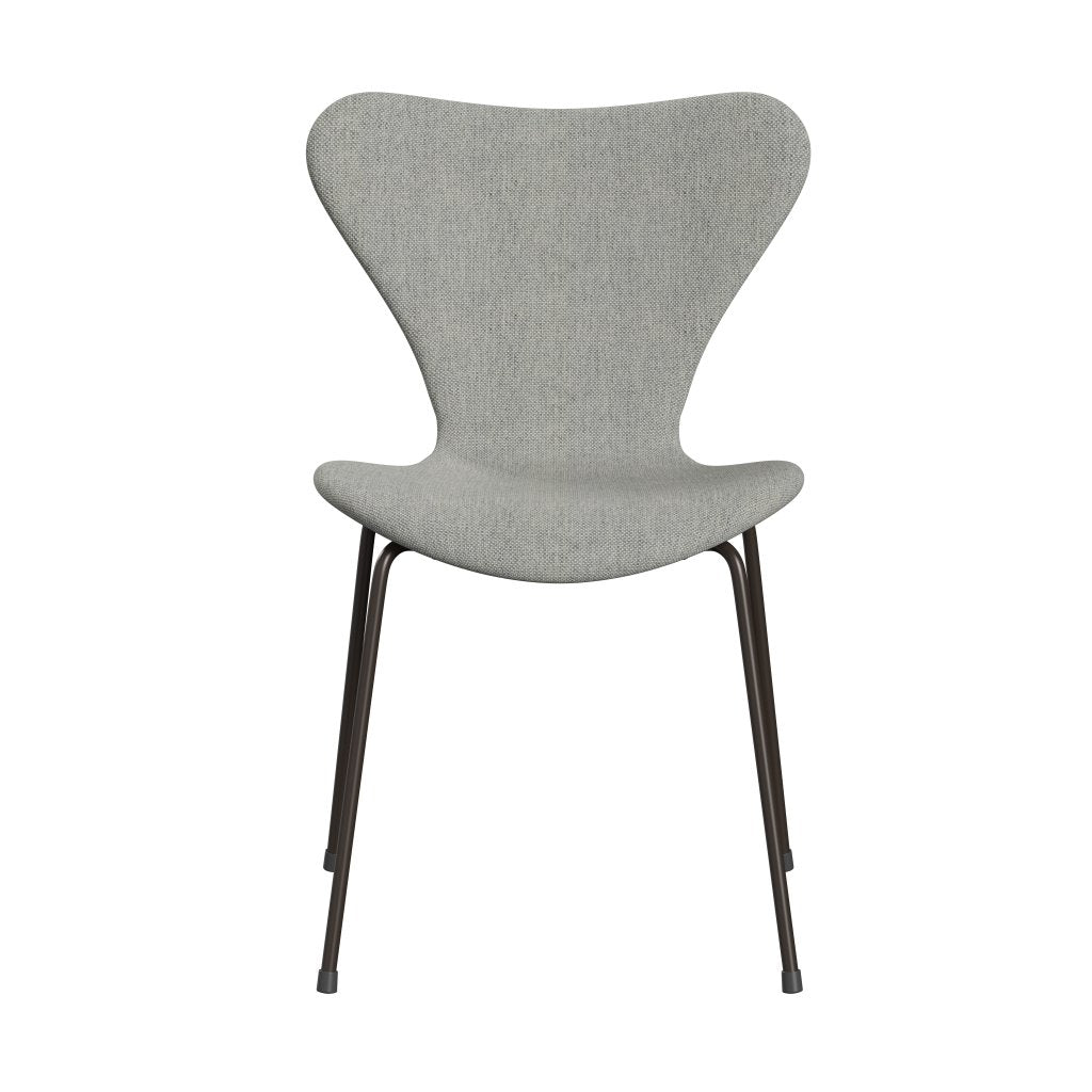 Fritz Hansen 3107 Stol Fuldpolstret, Brown Bronze/Hallingdal Hvid/Grå