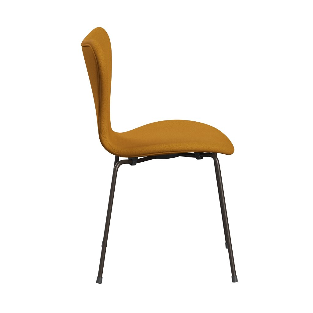 Fritz Hansen 3107 Stol Fuldpolstret, Brown Bronze/Tonus Warm Yellow