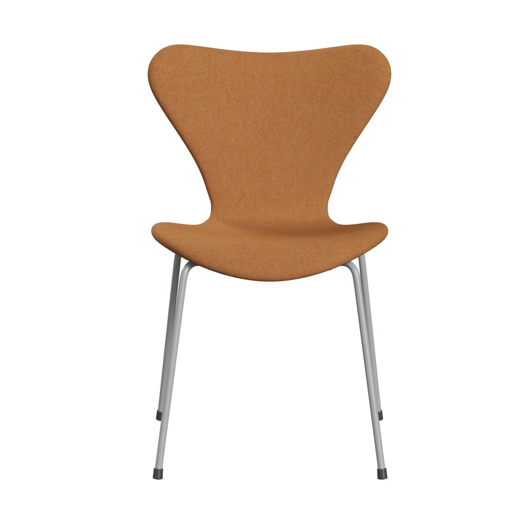 Fritz Hansen 3107 Stol Fuldpolstret, Nine Grey/Divina Md Carrot