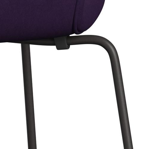 Fritz Hansen 3107 Stol Fuldpolstret, Warm Graphite/Comfort Mørk Lilla