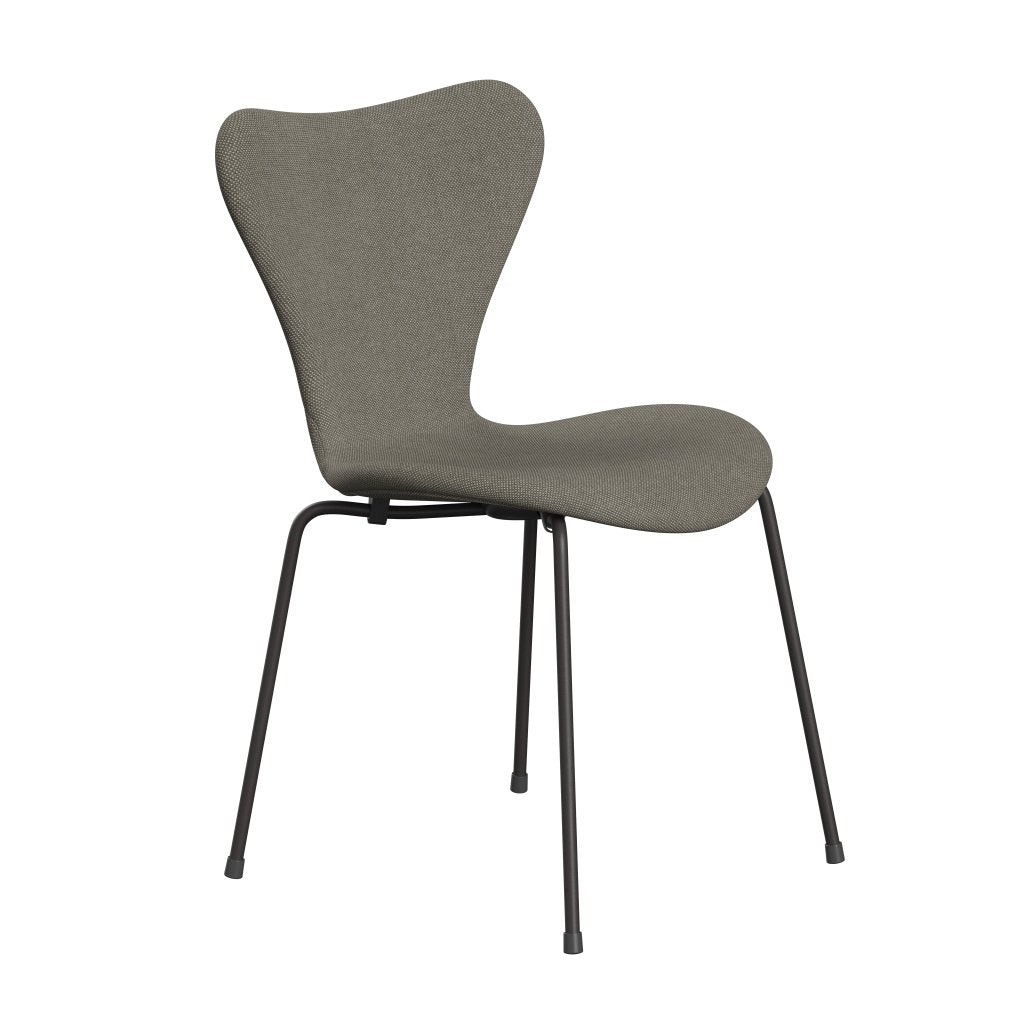 Fritz Hansen 3107 Stol Fuldpolstret, Warm Graphite/Hallingdal Beige