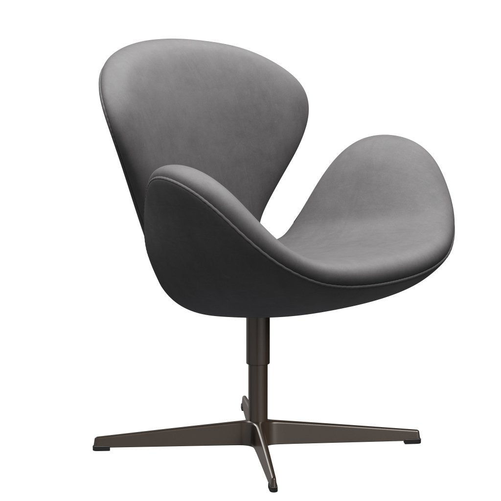 Fritz Hansen Svanenstol, Brown Bronze/Embrace Chokolade