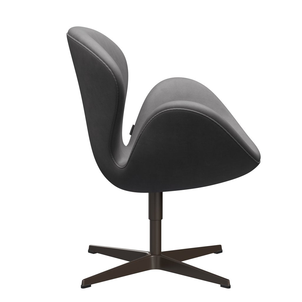 Fritz Hansen Svanenstol, Brown Bronze/Embrace Chokolade