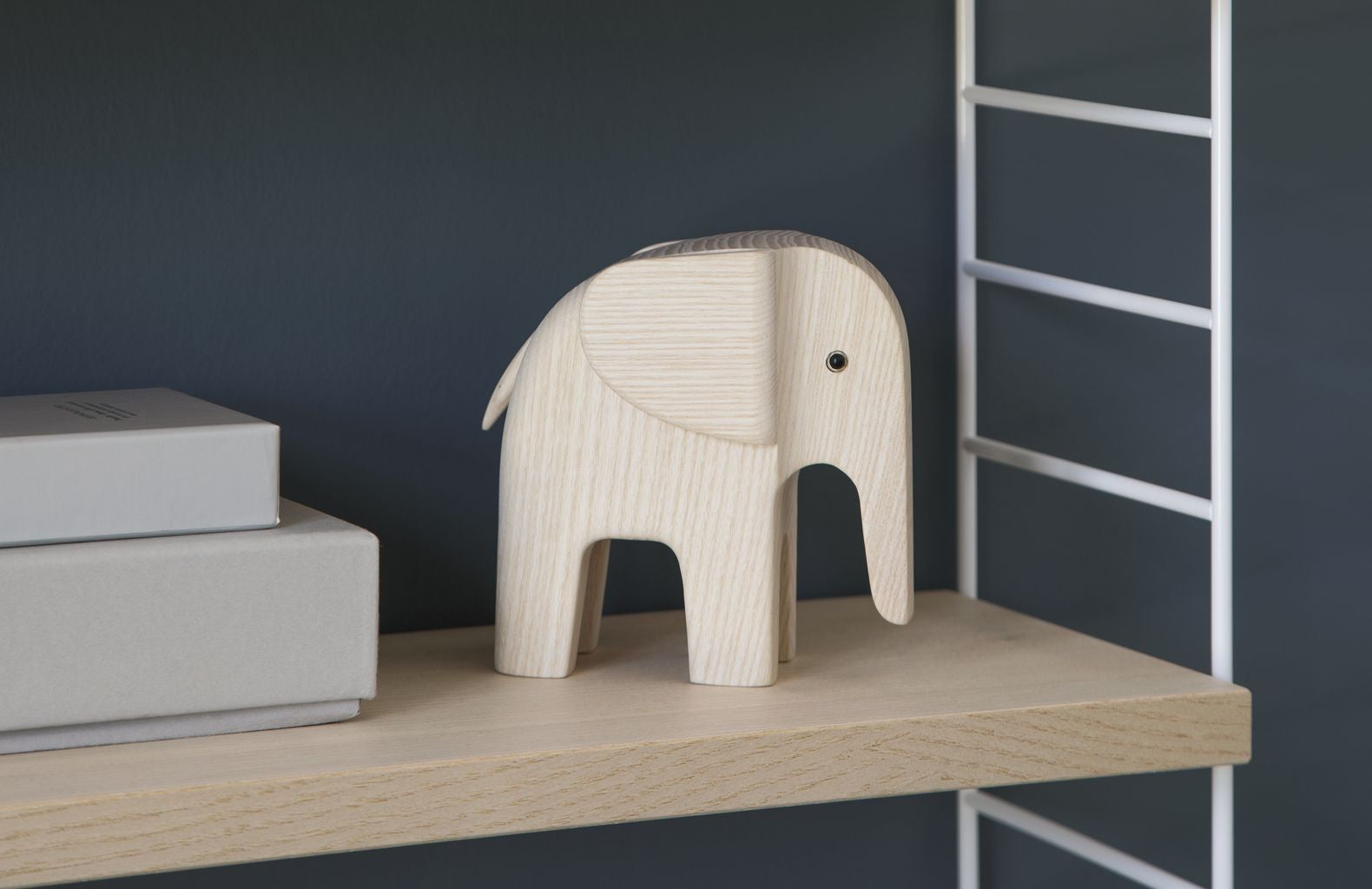 Novoform Design Elefant, Ubehandlet Asketræ