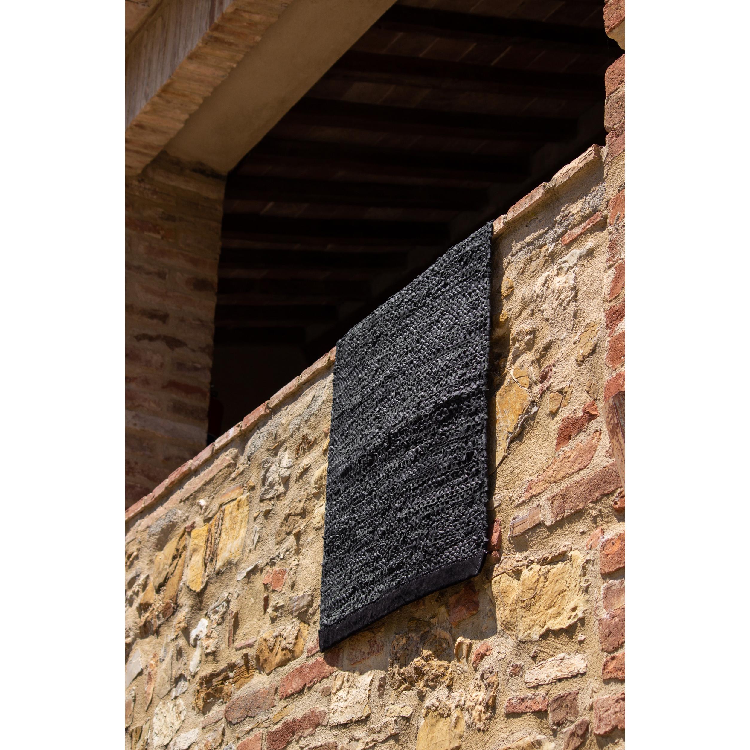 Rug Solid Leather Tæppe Black, 65 x 135 cm