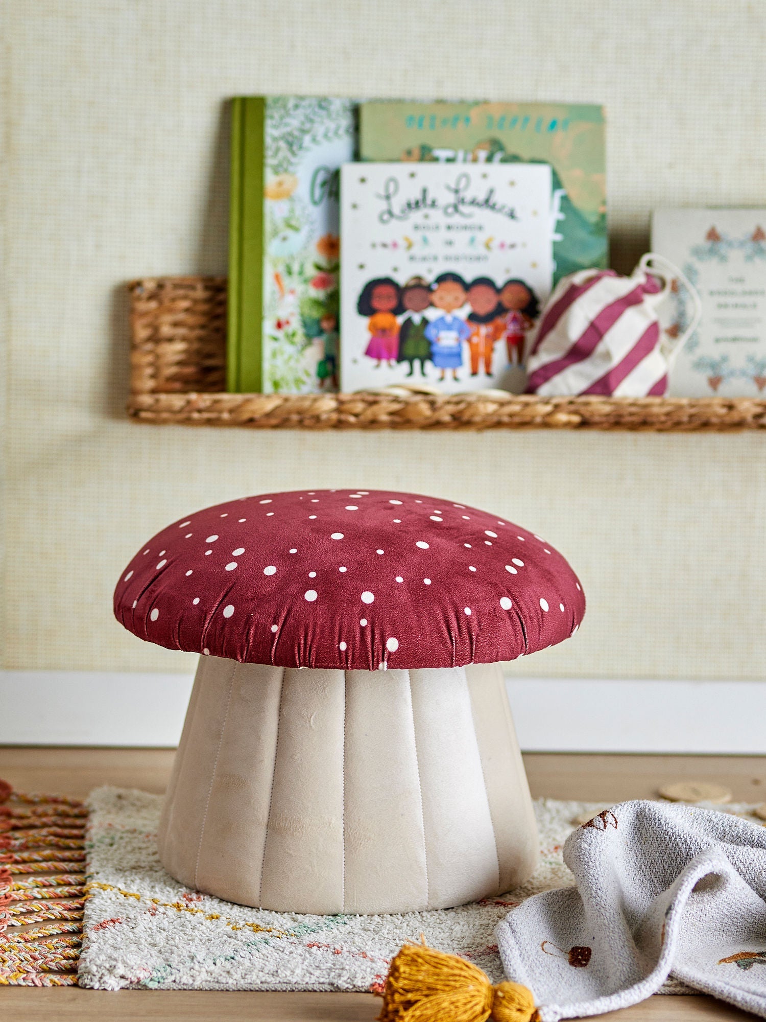 Bloomingville MINI Lue Pouf, Red, Polyester