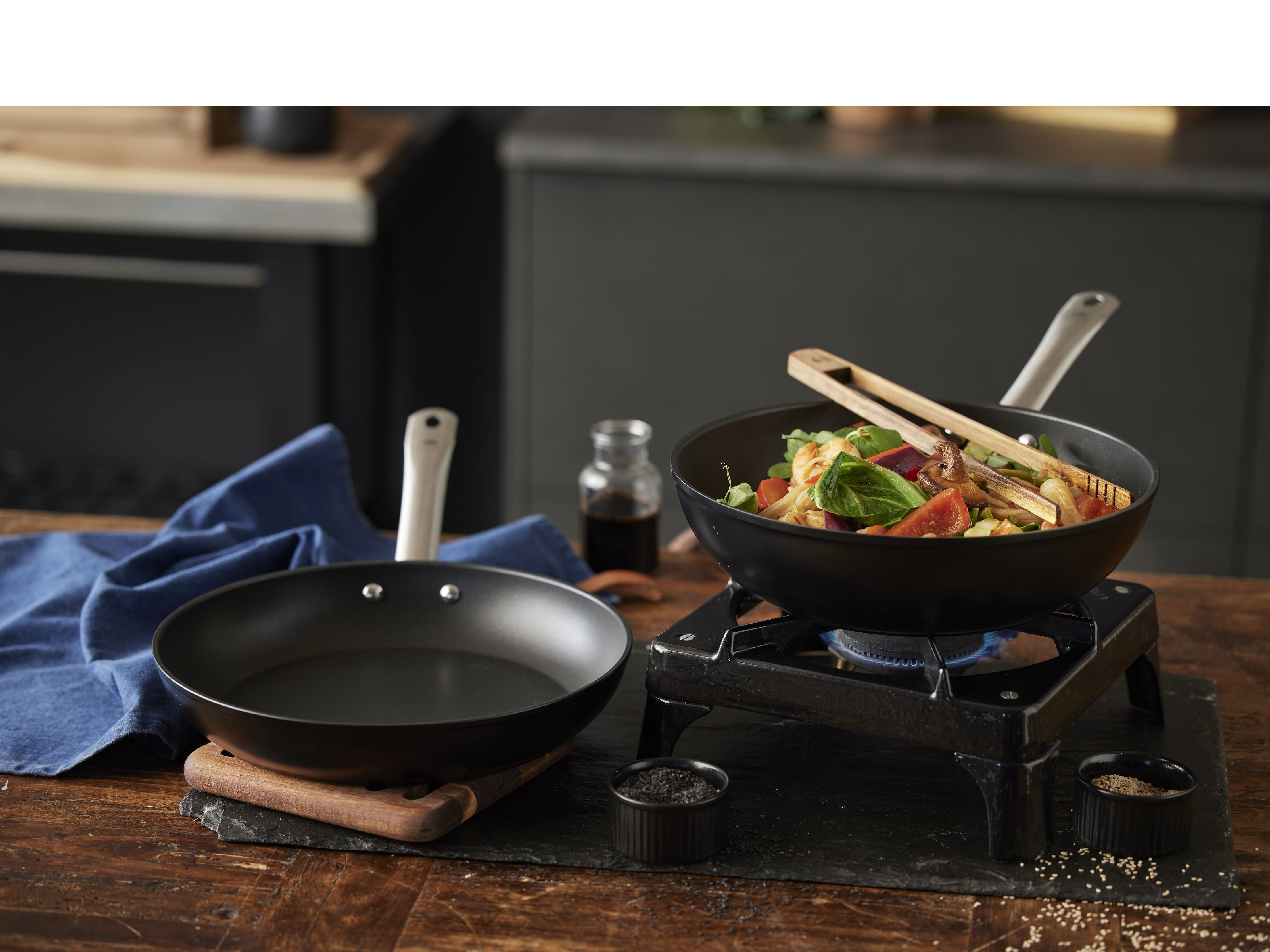 [product_category]-Holm Frying Pan ø 28 Cm Aluminium Black-Holm-5722000314561-31456-HOL-13