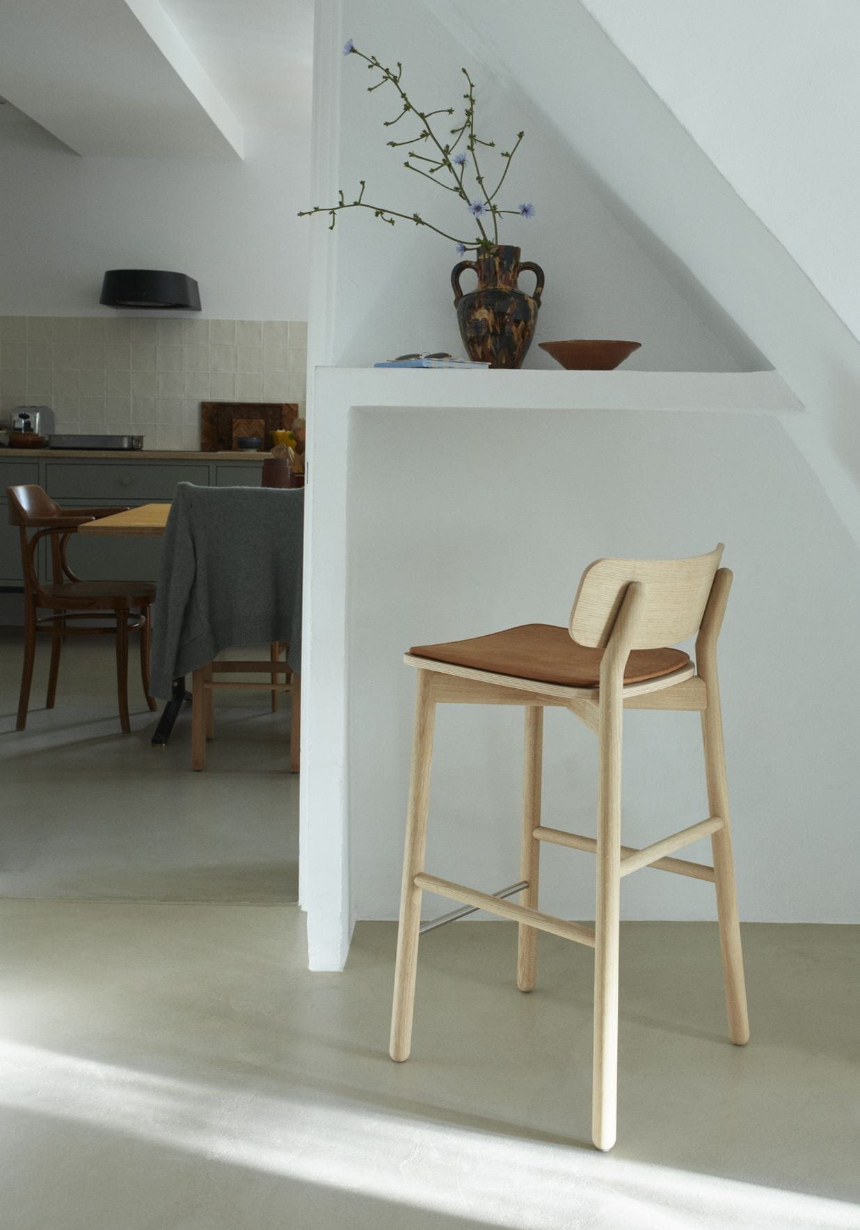 [product_category]-Skagerak Hven Bar Stool, Oak Soaped White Pigmented-Skagerak-5706420104322-1420026-1-SKA-4