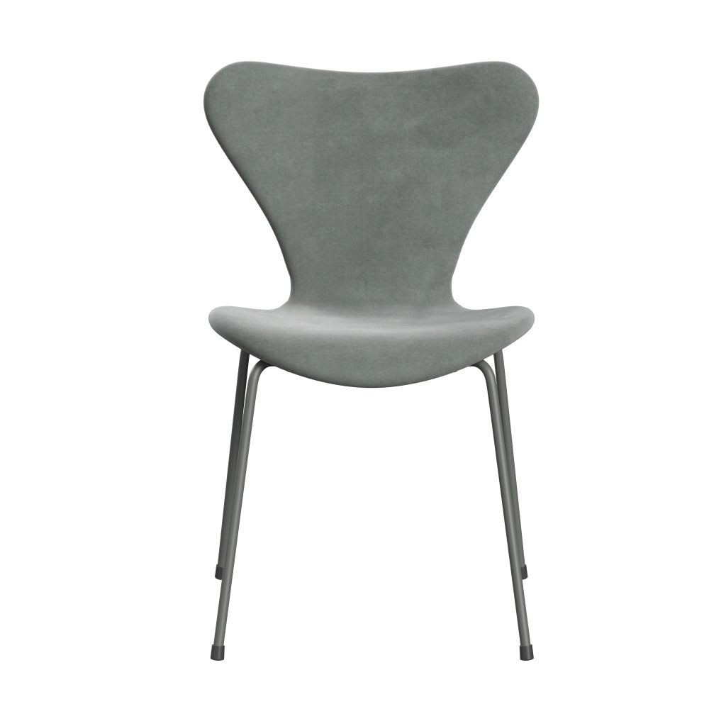 Fritz Hansen 3107 Chair Full Upholstery, Silver Grey/Belfast Velvet Seal Grey
